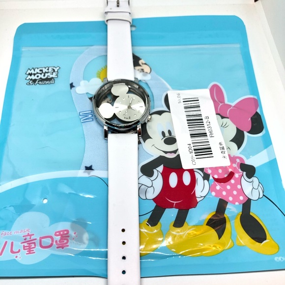 White Mickey Mouse Quartz Watch - Picture 4 of 12